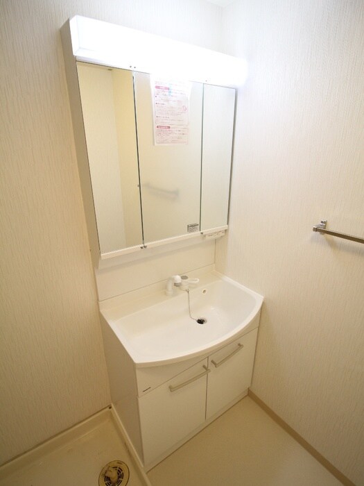 物件内観写真9　(洗面)