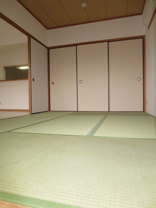 物件内観写真13　(居室)