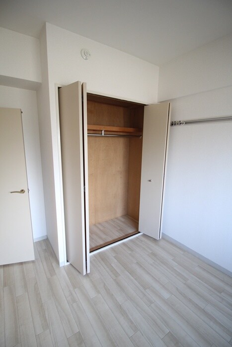 物件内観写真15　(収納)