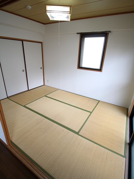 物件内観写真16　(居室)