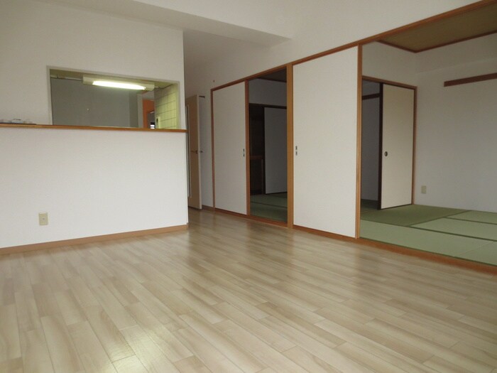 物件内観写真16　(居室)