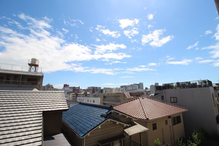 物件内観写真18　(室内からの展望)