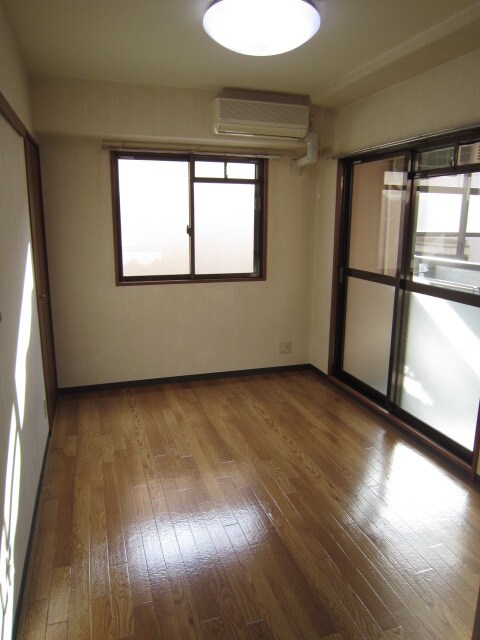 物件内観写真10　(居室)