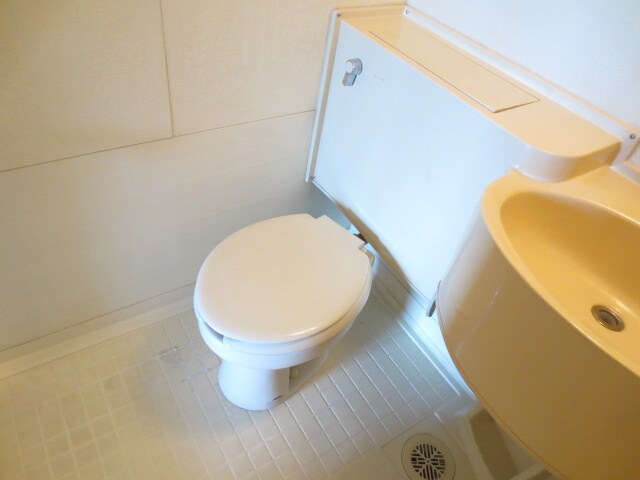 物件内観写真12　(トイレ)