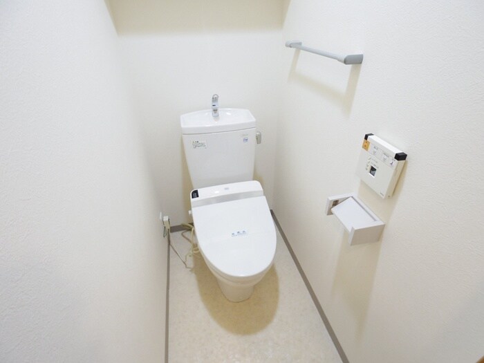 物件内観写真15　(トイレ)