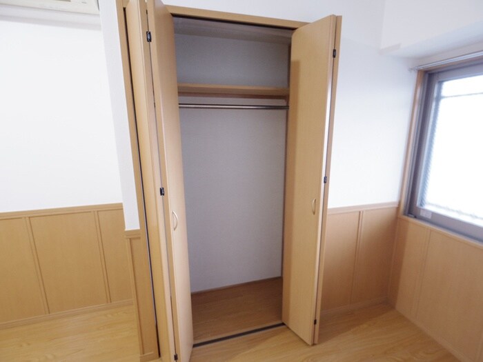 物件内観写真18　(収納)