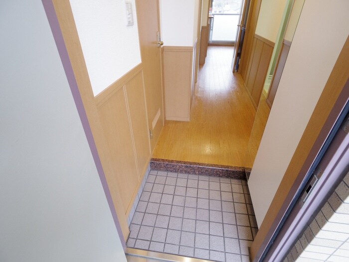 物件内観写真19　(玄関)