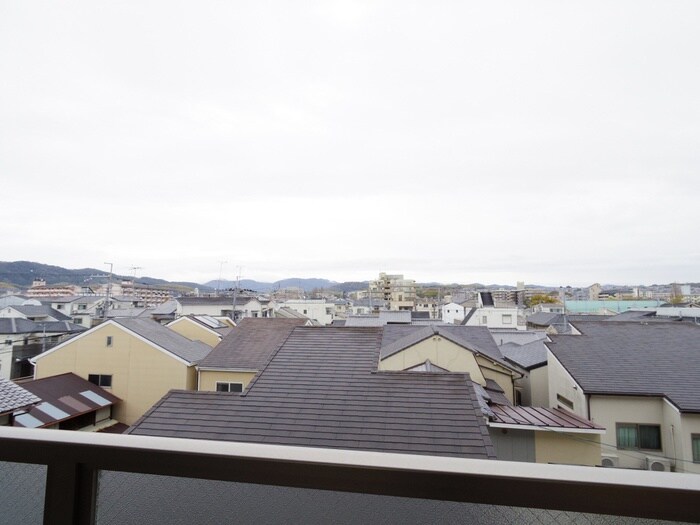 物件内観写真22　(室内からの展望)