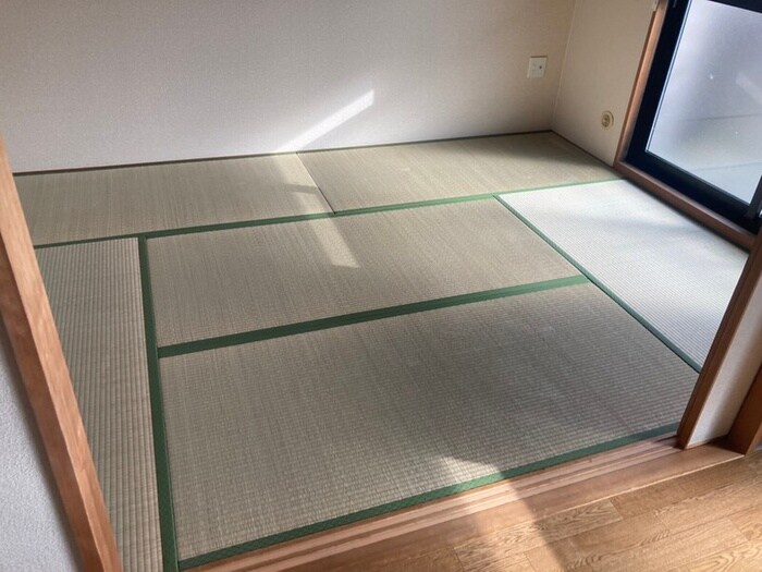 物件内観写真10　(居室)