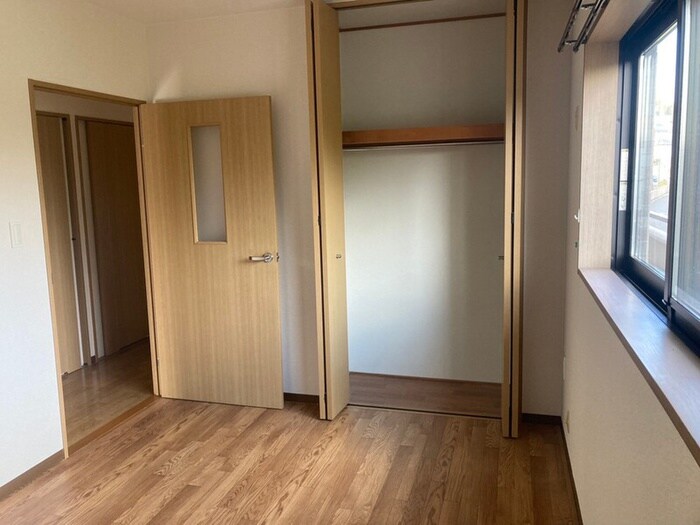 物件内観写真11　(居室)