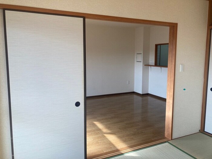 物件内観写真14　(居室)