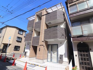 AIGIA外観写真