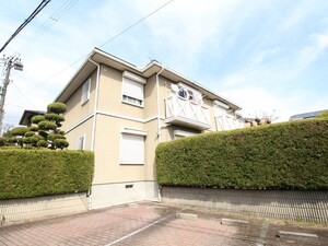 山岡ハイツ外観写真