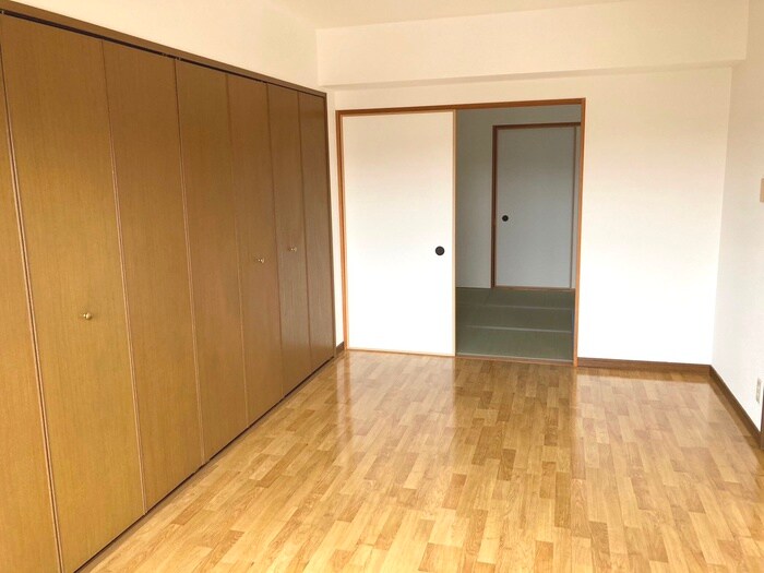 物件内観写真11　(居室)