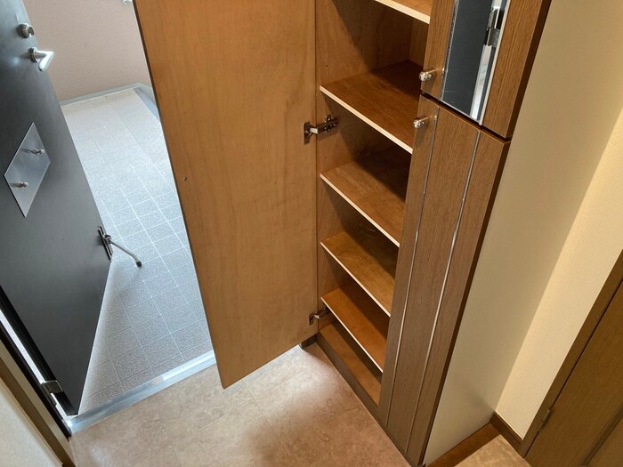 物件内観写真19　(靴箱)