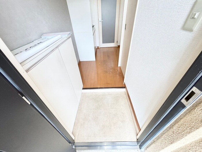 物件内観写真19　(玄関)