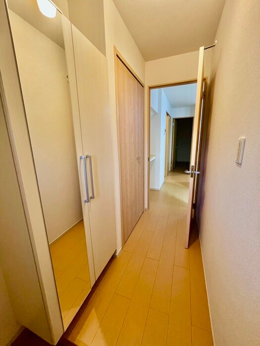 物件内観写真22　(廊下)