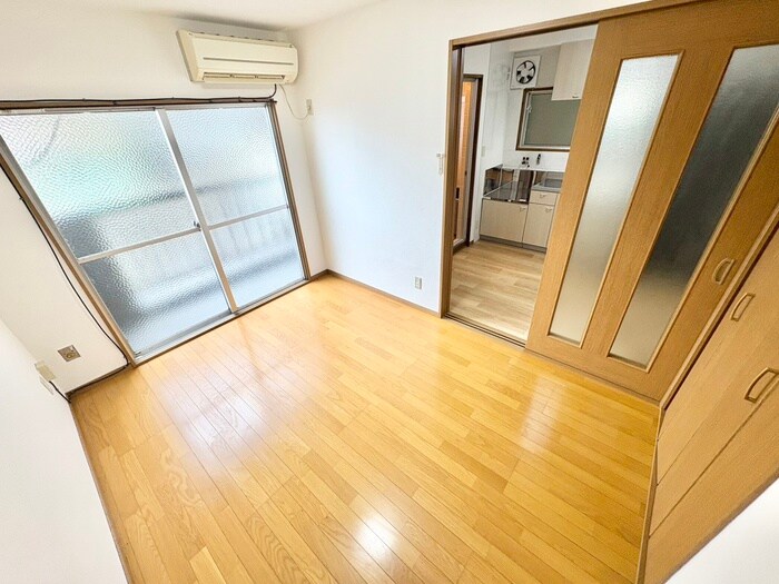 物件内観写真7　(居室)