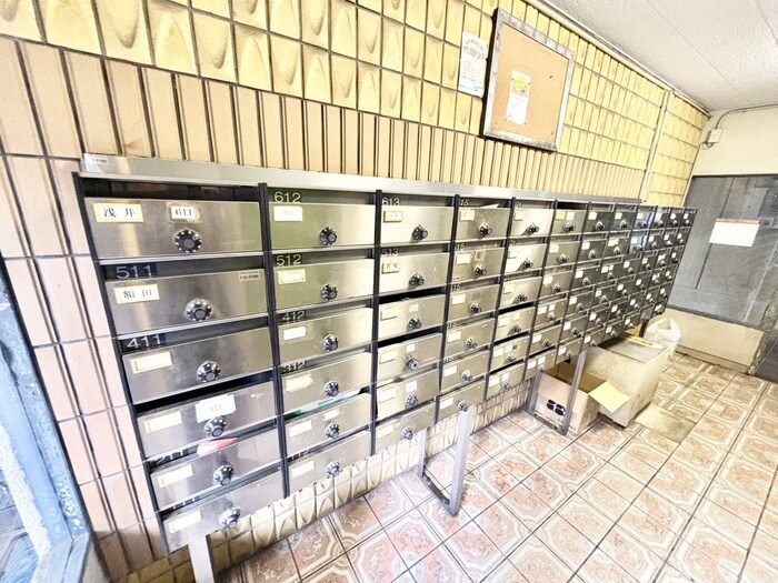 物件外観写真4　(建物設備)