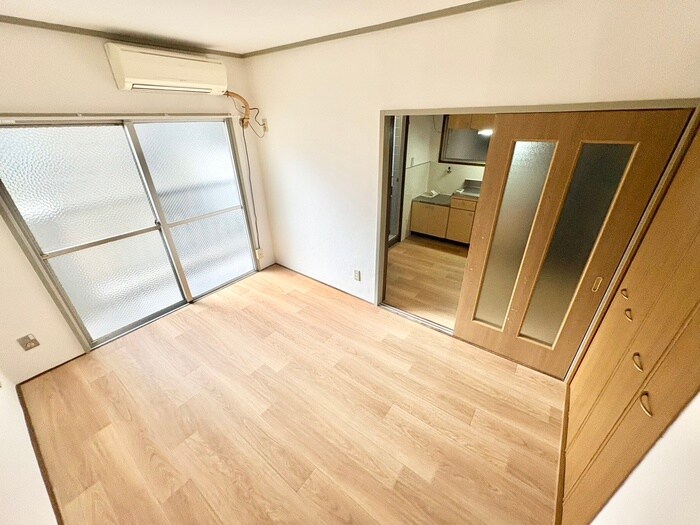 物件内観写真15　(居室)