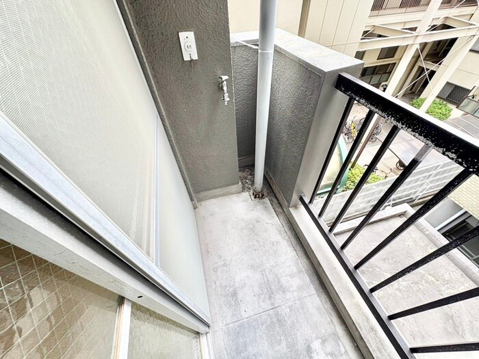 物件内観写真17　(洗濯機置場)