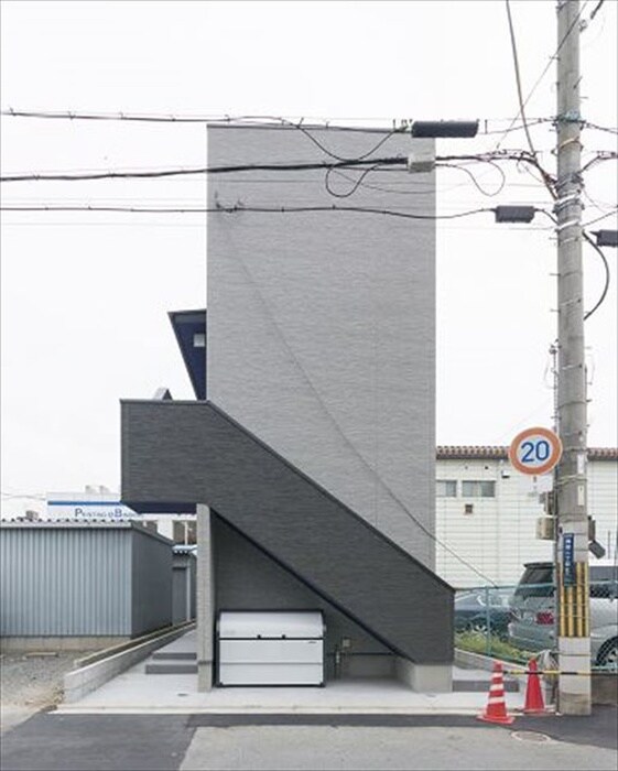 物件外観写真1　(外観写真)