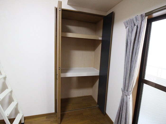物件内観写真11　(収納)