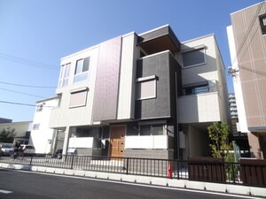 Ys　Court天神外観写真