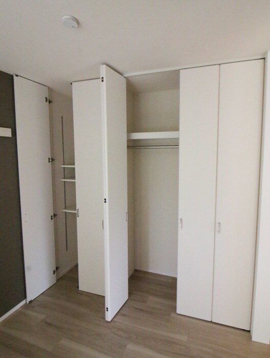 物件内観写真16　(収納)