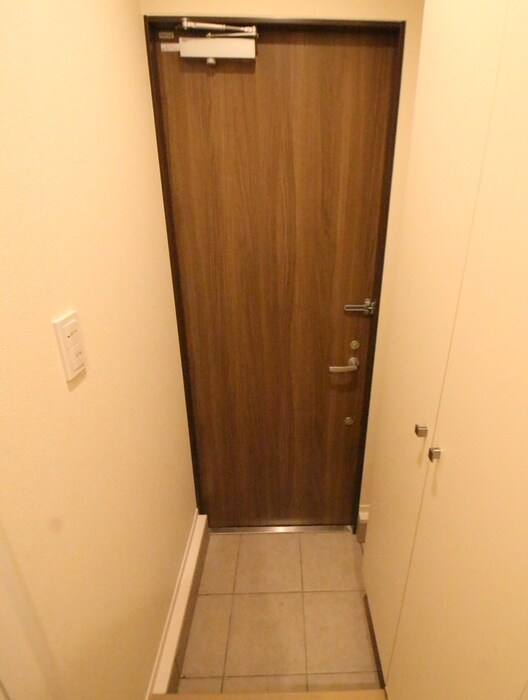 物件内観写真19　(玄関)
