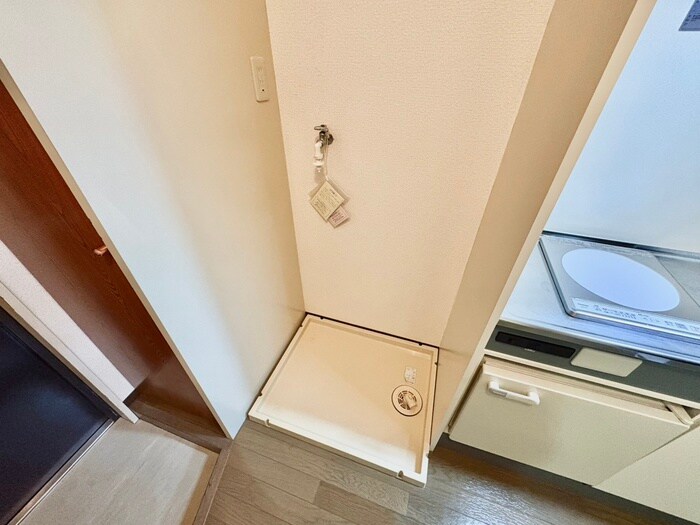 物件内観写真13　(洗濯機置場)