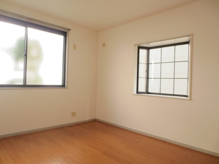 物件内観写真10　(居室)