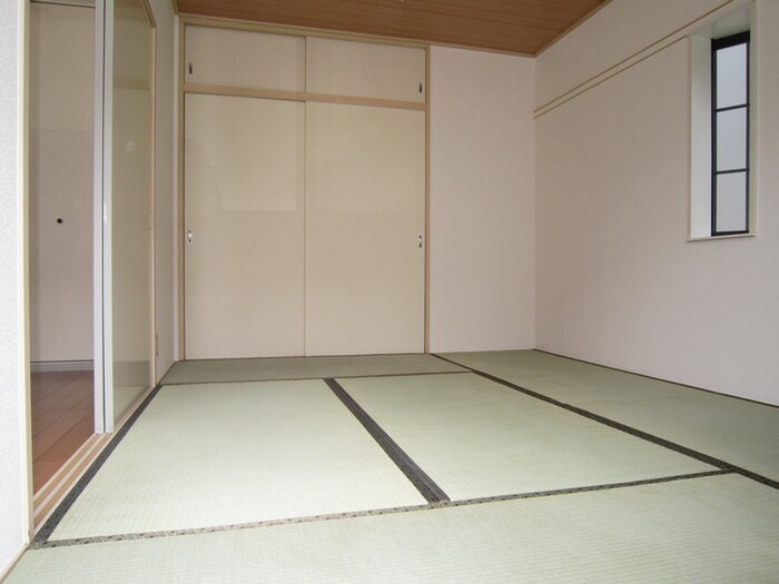 物件内観写真11　(居室)