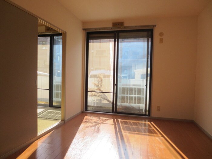 物件内観写真15　(居室)