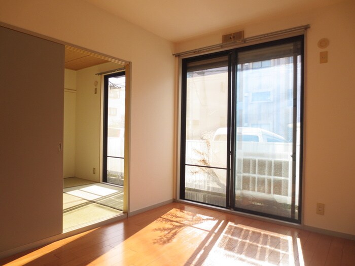 物件内観写真18　(居室)