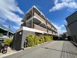 ホメ　ラウレア外観写真