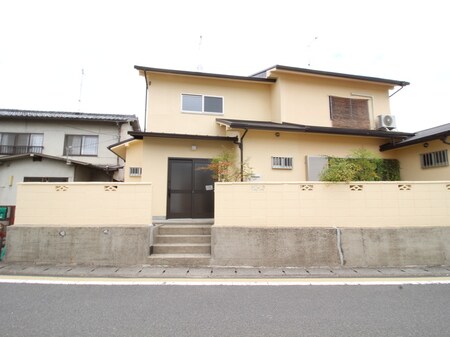 大宅五反畑町貸家外観写真