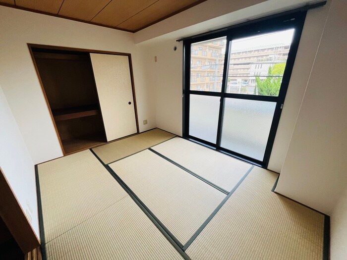 物件内観写真7　(居室)