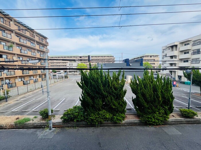 物件内観写真21　(室内からの展望)