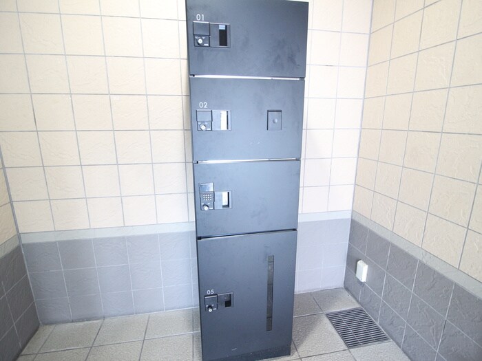 物件外観写真4　(建物設備)