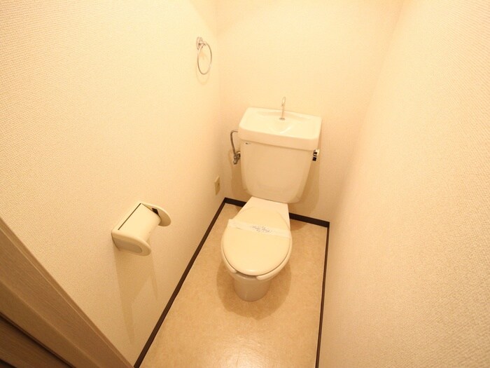 物件内観写真8　(トイレ)