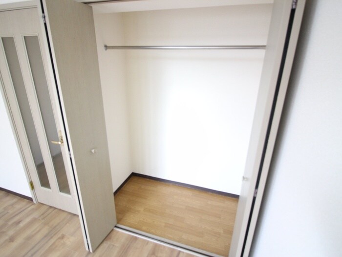 物件内観写真10　(収納)