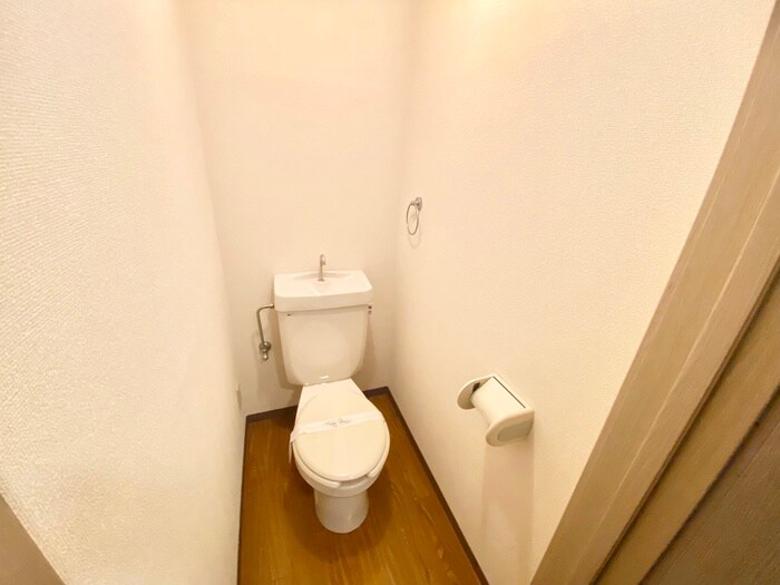 物件内観写真15　(トイレ)