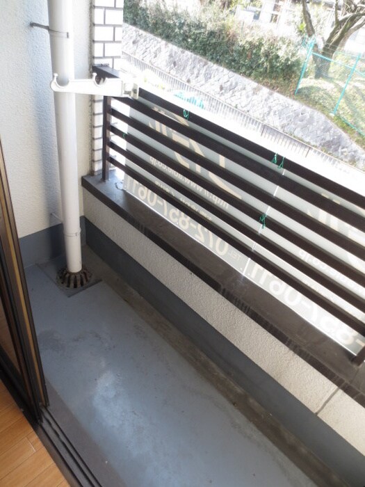 物件内観写真12　(洗濯機置場)