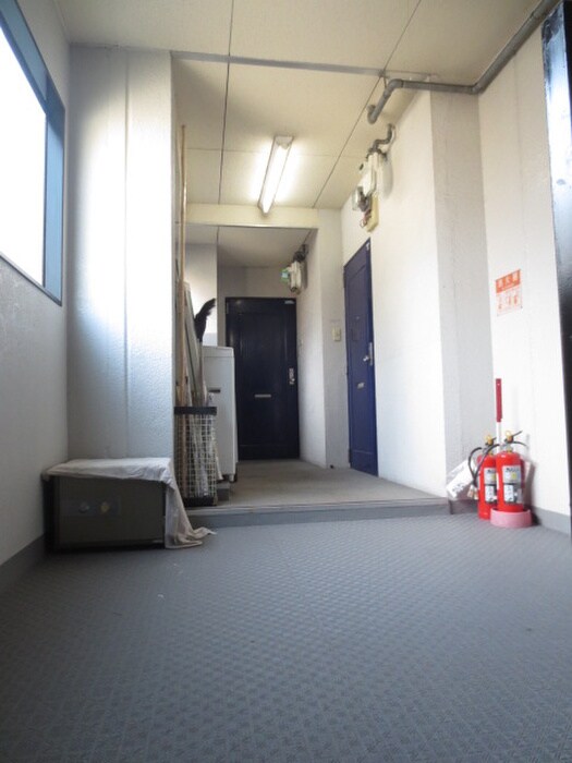 物件内観写真13　(廊下)