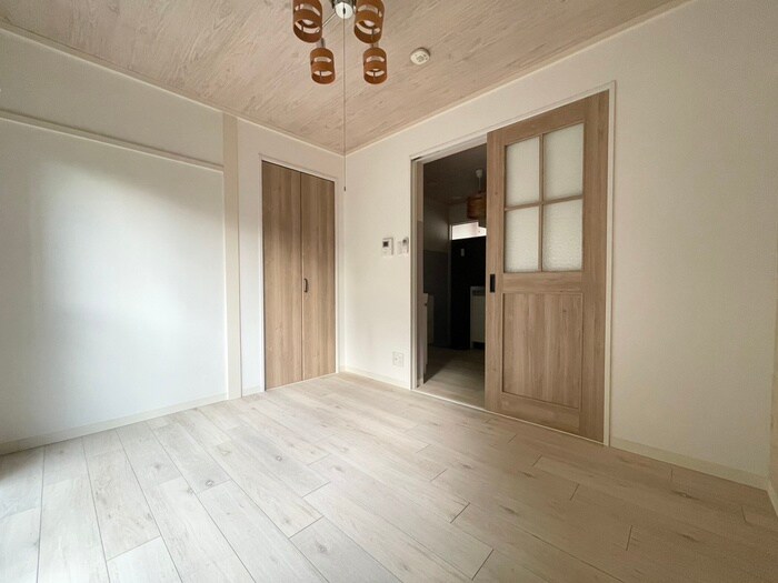 物件内観写真8　(居室)