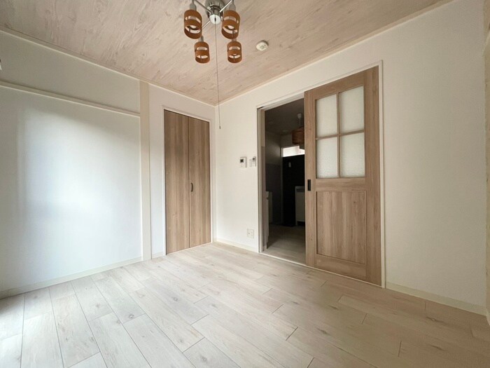 物件内観写真10　(居室)