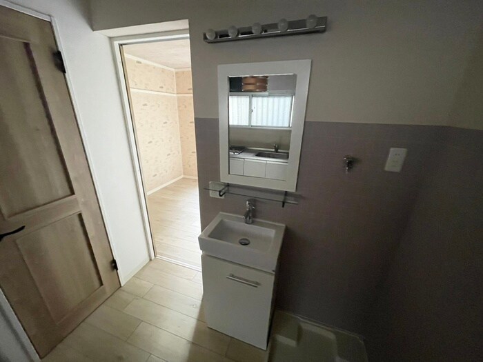 物件内観写真14　(洗面)