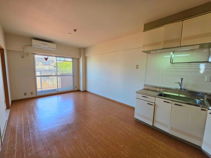 物件内観写真7　(居室)