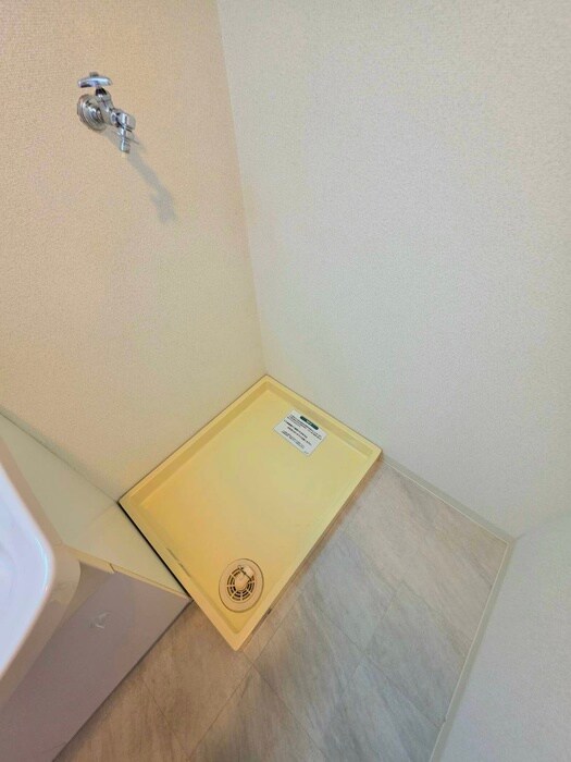 物件内観写真11　(洗濯機置場)